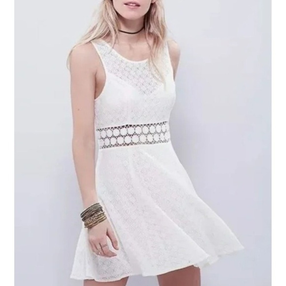 Free People white mini dress floral ivory lace crochet daisy grad bridal small 0